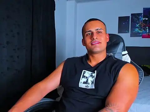 Steve Dennis online show from April 10, 1:22 am