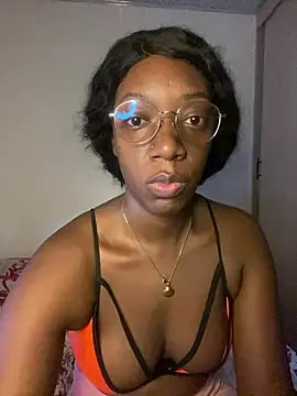 GaiaFiore online show from April 7, 9:32 am