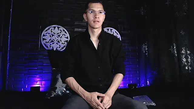 MilanDavid1 online show from April 22, 5:36 pm