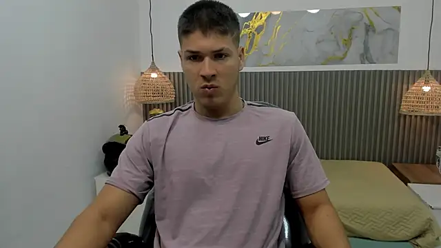 AlessandroFranco online show from April 15, 2:02 pm