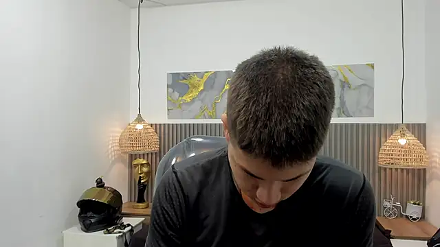 AlessandroFranco online show from April 18, 1:04 pm