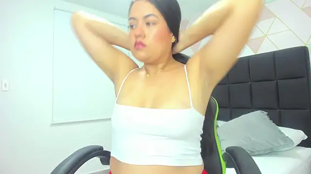 zakia grundy online show from April 16, 8:20 pm