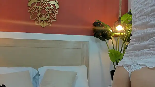 zakia grundy online show from April 17, 8:12 pm