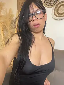 Snapshot of Queen_Chanel_XXX chatting on April 30, 8:57 pm Queen Chanel XXX online show from April 30, 8:57 pm