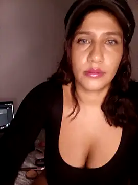 douce 9 online show from March 15, 9:37 am