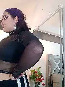 Liily Foxxy online show from April 14, 11:05 am