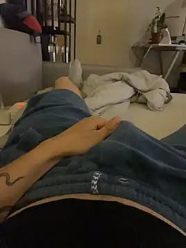 Snapshot of curvedlongdick chatting on May 21, 7:54 pm curvedlongdick online show from May 21, 7:54 pm