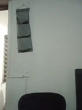 jennyyhottt online show from June 12, 6:40 pm
