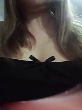 jennyyhottt online show from July 8, 7:40 pm