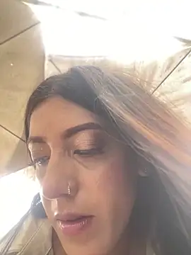 Electra Pinkk online show from April 10, 2:00 pm