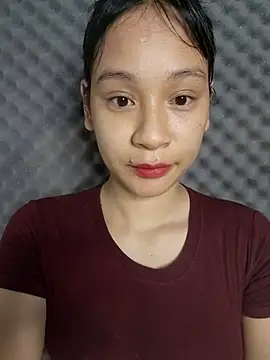 Snapshot of -Hicici- chatting on July 13, 11:24 am -Hicici- online show from July 13, 11:24 am