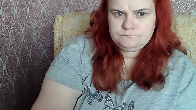 DollyGersonn online show from April 14, 5:35 am