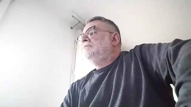 oura online show from March 29, 5:51 am