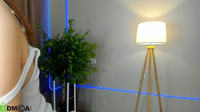 Aurora Temptia online show from April 16, 9:32 am