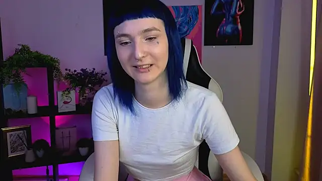 IrisPowder online show from March 21, 9:14 am