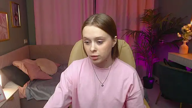 Megg Ryan online show from April 8, 2:17 pm