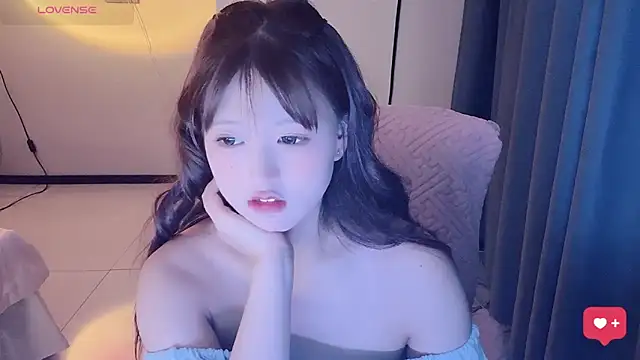 Snapshot of winnie-ww chatting on May 11, 10:43 am winnie-ww online show from May 11, 10:43 am