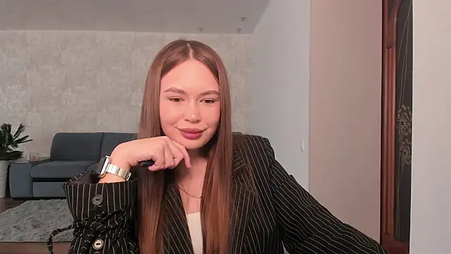 kittiangel00 online show from April 6, 4:46 am