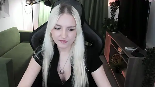 ViolaMore online show from March 23, 8:40 am