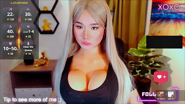 xBigSurpriseLorainex online show from March 29, 1:05 am