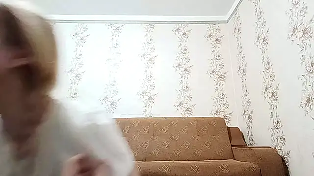 MandyKeiter online show from March 22, 6:33 pm