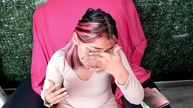 PinkyyPieee  online show from April 6, 11:55 am