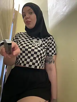 RedheadQueen  online show from June 3, 2:08 pm