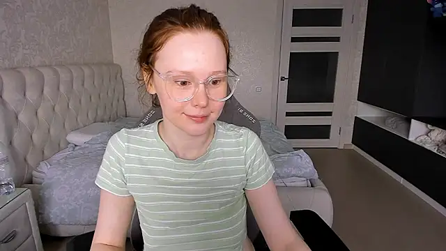 NikiCozy online show from March 29, 11:32 am