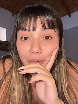miicbebita online show from May 28, 2:36 pm