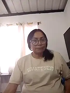 HOT LATINA20 online show from April 12, 10:26 pm