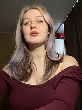 keeeessyyy online show from April 16, 2:29 pm