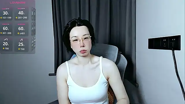 lin lin 520 520 online show from June 10, 3:33 pm
