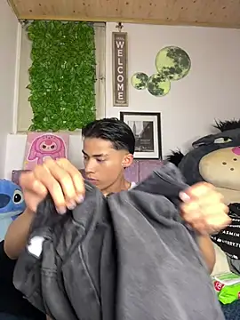  Camilo fox online show from March 21, 11:30 pm