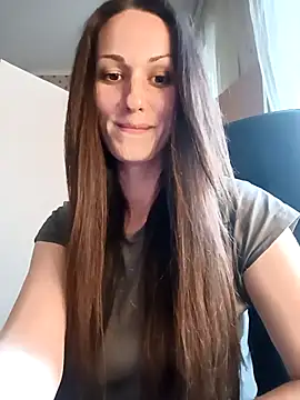 LunaCrystall online show from April 12, 4:12 pm