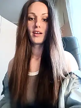 LunaCrystall online show from April 13, 4:01 pm