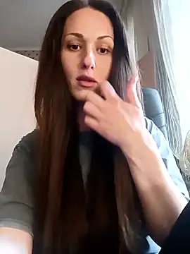 LunaCrystall online show from April 16, 4:08 pm