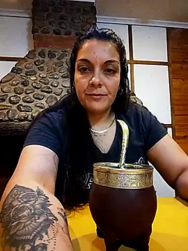 pareja-ma online show from April 7, 4:24 am