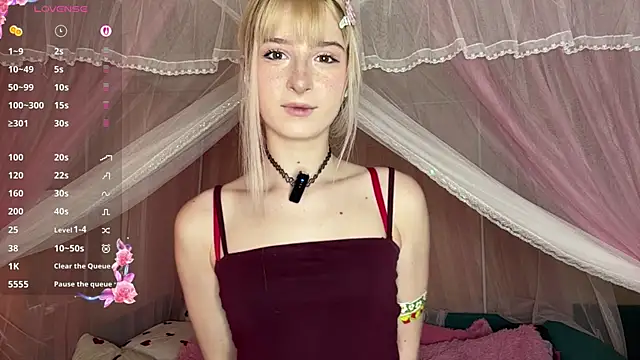 OnlyEva1 online show from April 17, 8:17 am