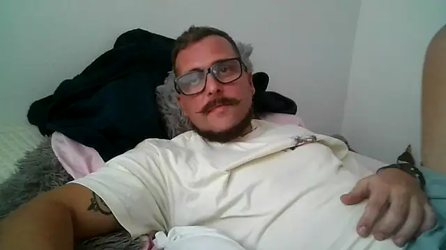 yanick931 online show from April 2, 2:58 pm