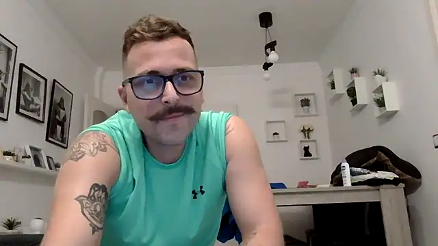 yanick931 online show from April 29, 10:38 pm