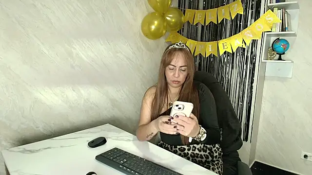 Helenn Moore online show from April 10, 1:49 pm