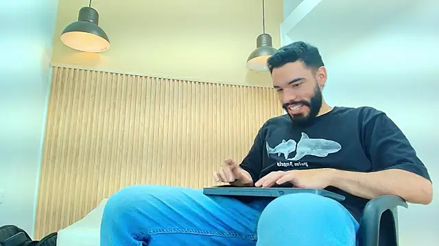 JEAN LEWIS2 online show from March 14, 7:41 pm