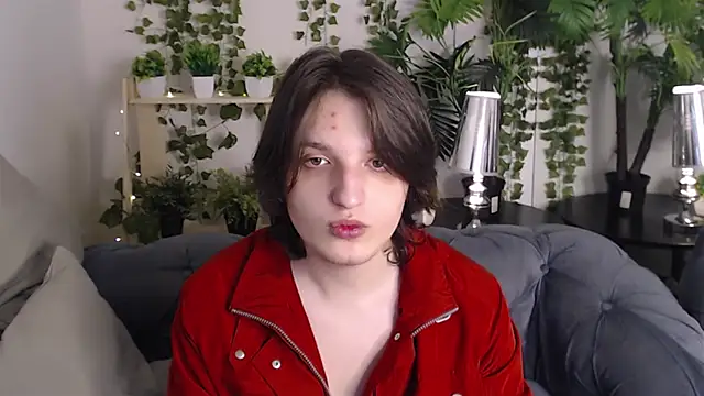 delalex online show from March 11, 7:31 pm