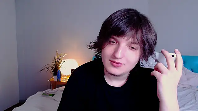 delalex online show from April 13, 8:58 pm