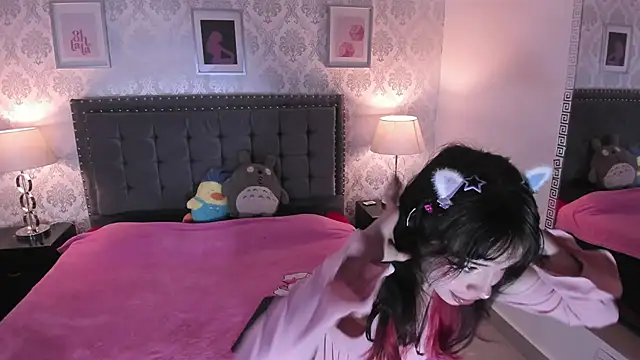 kitticam online show from April 15, 7:21 pm