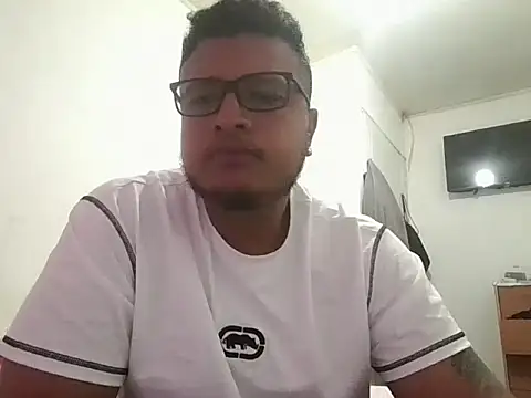 Dc333777 online show from March 12, 12:33 pm