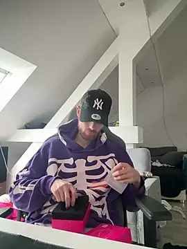 nomercy0807 online show from April 2, 4:04 pm