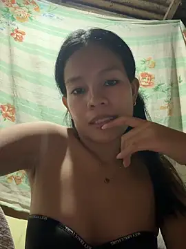 Snapshot of chinny1112 chatting on May 21, 2:35 pm chinny1112 online show from May 21, 2:35 pm