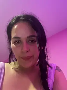 leila moretti online show from April 15, 9:48 pm