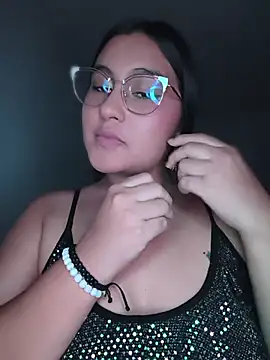 LaylaZurek  online show from June 26, 11:20 pm